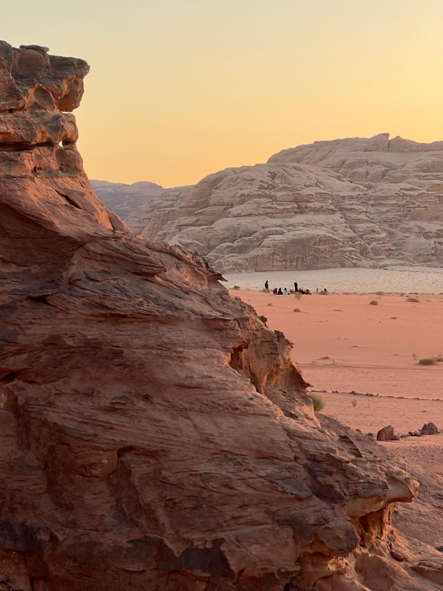 Rumshines Camp Wadi Rum Eksteriør billede