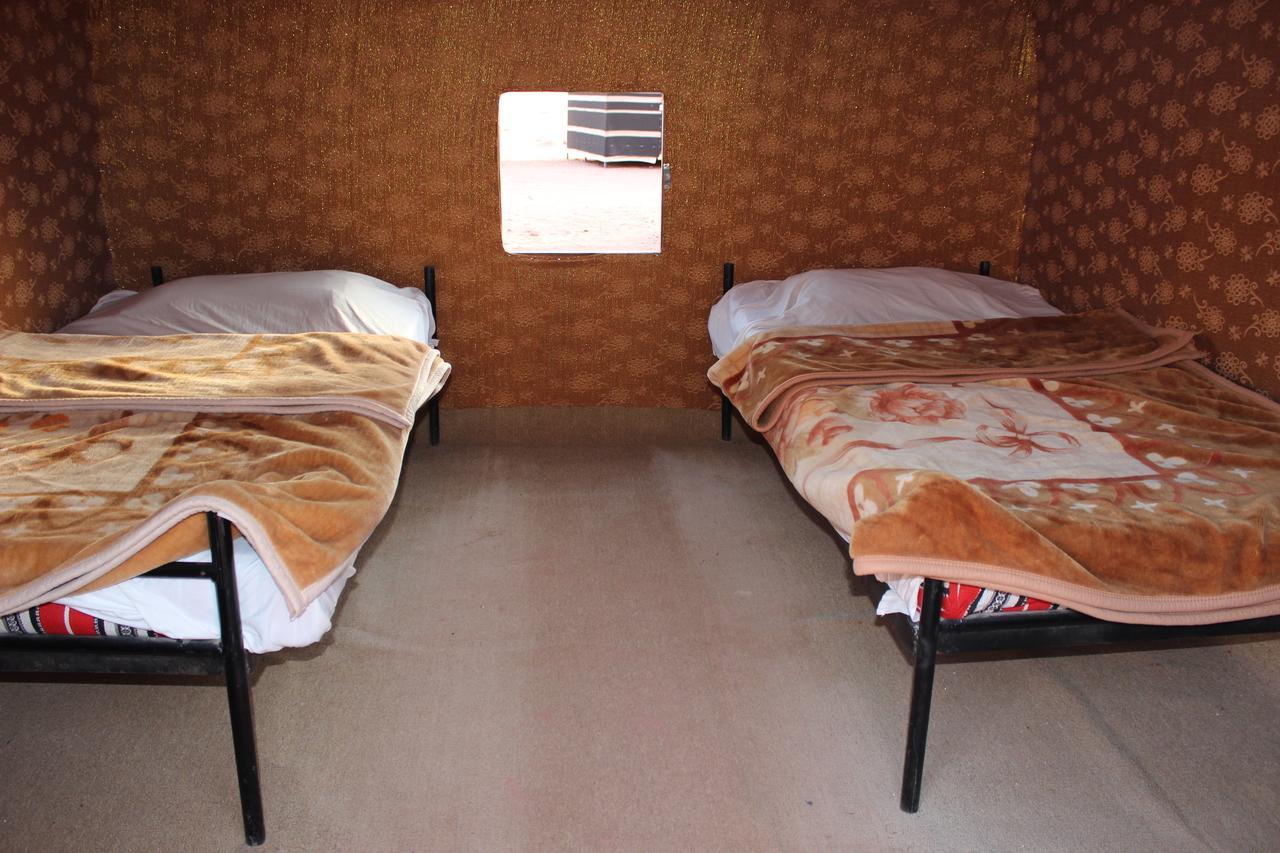 Rumshines Camp Wadi Rum Eksteriør billede